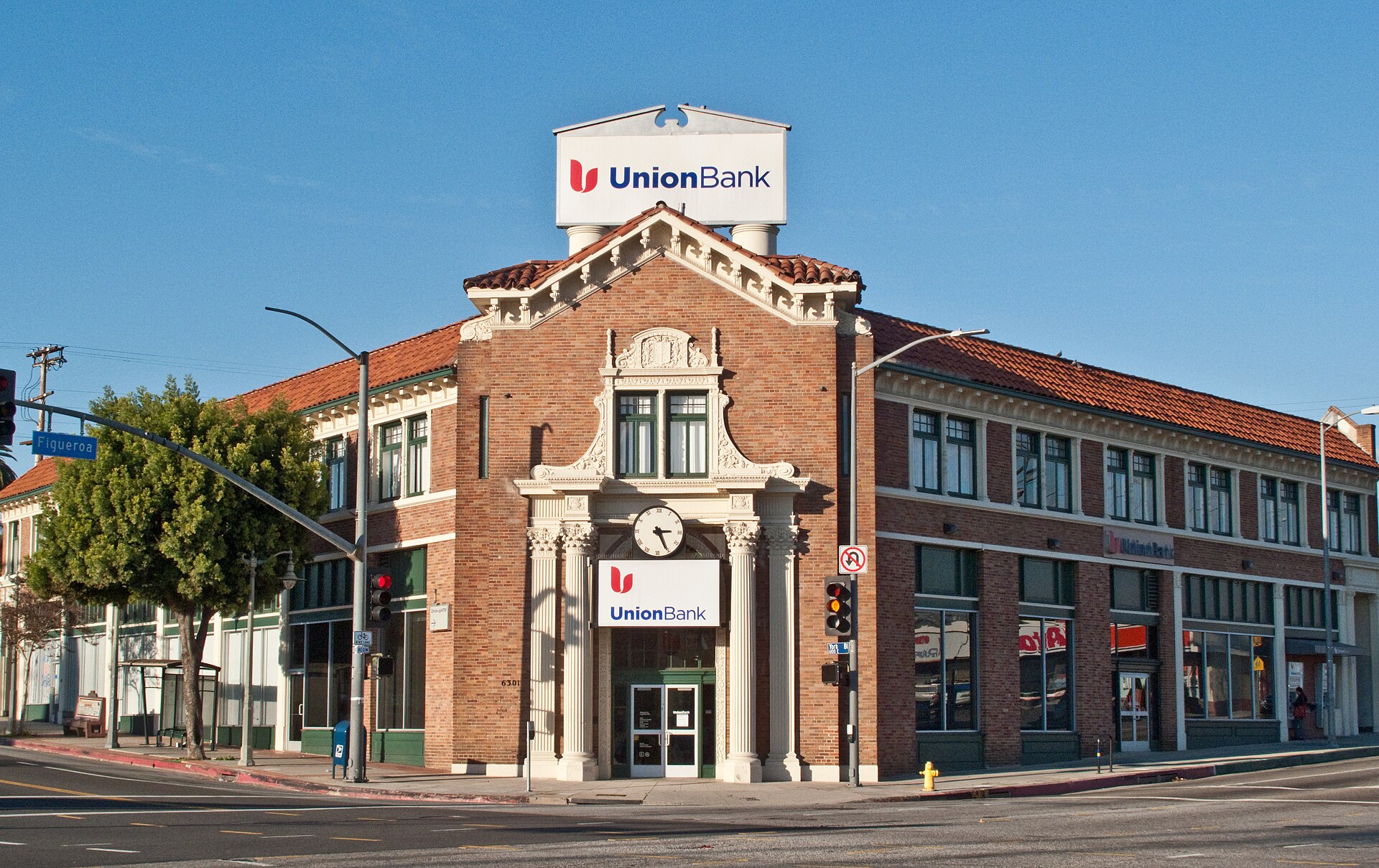 Arroyo Seco Bank Building in Highland Park, California
